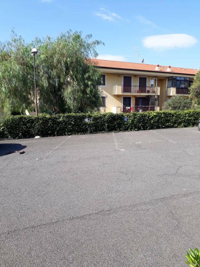 Casa Gise Lägenhet Aci Castello Exteriör bild